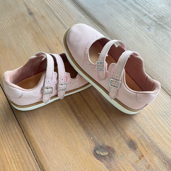 Stride rite Mary Janes - Picture 1 of 4